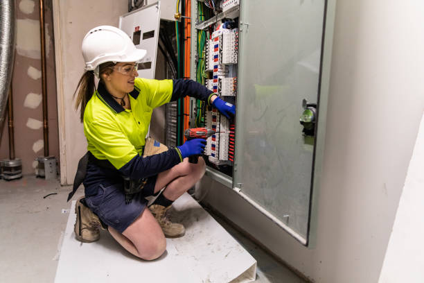 Best Emergency Electrical Repair  in Starke, FL